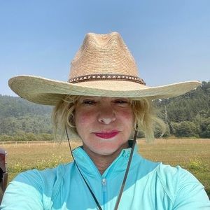 Meet your Posher, Jan